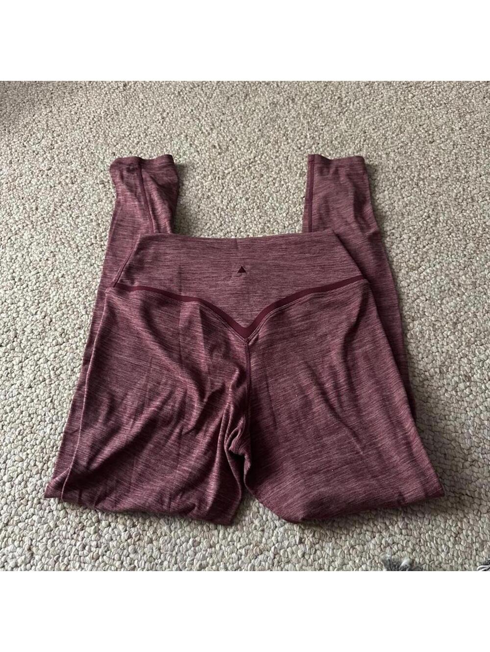 Vitality maroon leggings